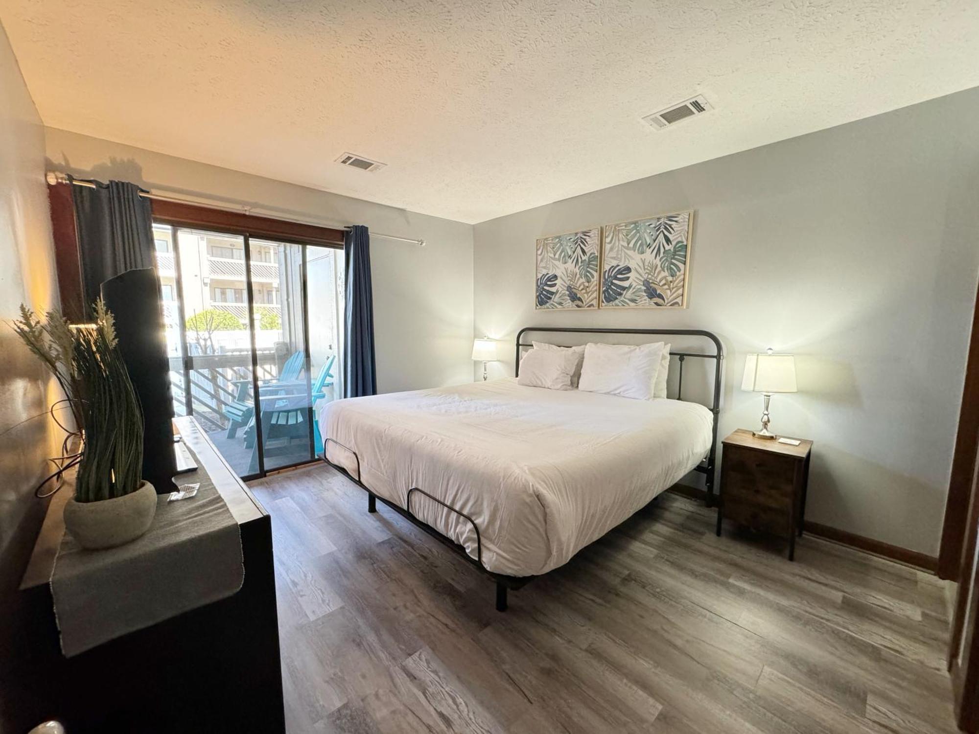 Spacious Modern Condo - 1St Floor - One Block To The Beach Myrtle Beach Eksteriør bilde